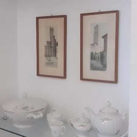 La Casina Tra Le Torri Apartment *
